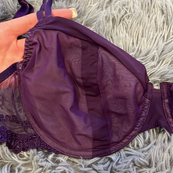 Implicite Bra - Picture 2 of 11